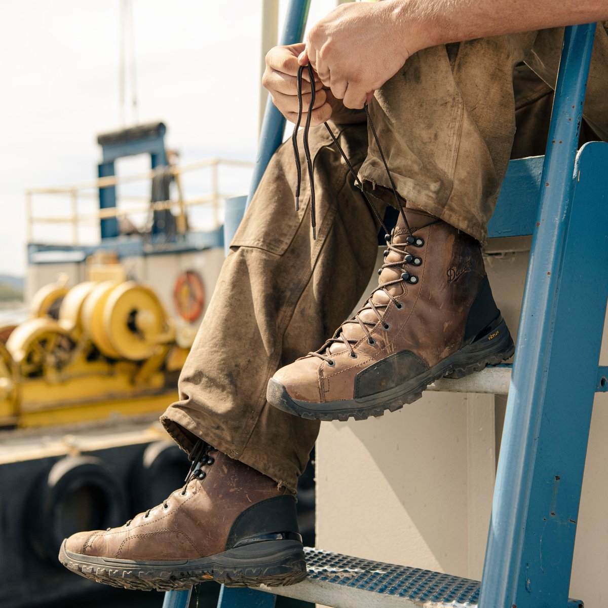 Stronghold Dark Brown / Danner Men