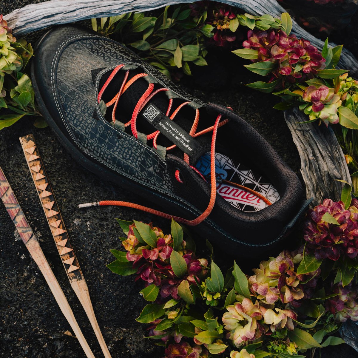 N45 Sig Zane 'A'ali'i Lava Rock / Danner Men