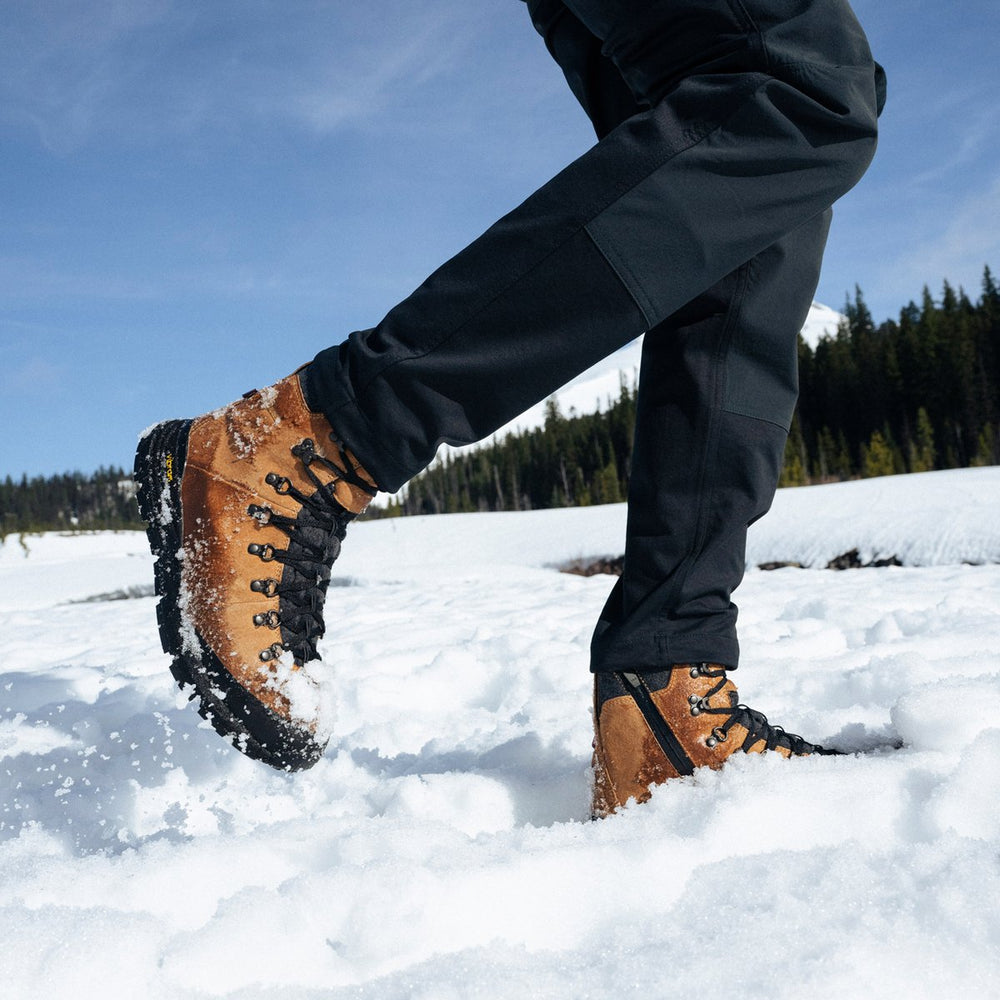 Arctic 600 Side-Zip Bone Brown/Jet Black 200G / Danner Men