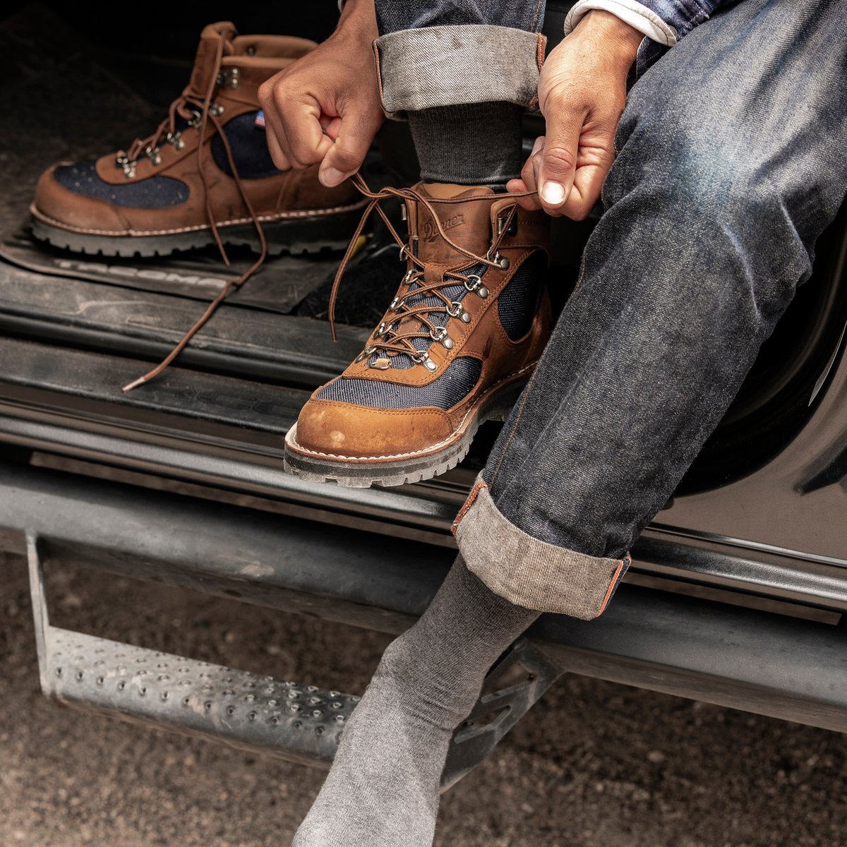Cascade Crest Grizzly Brown/Ursa Blue / Danner Men