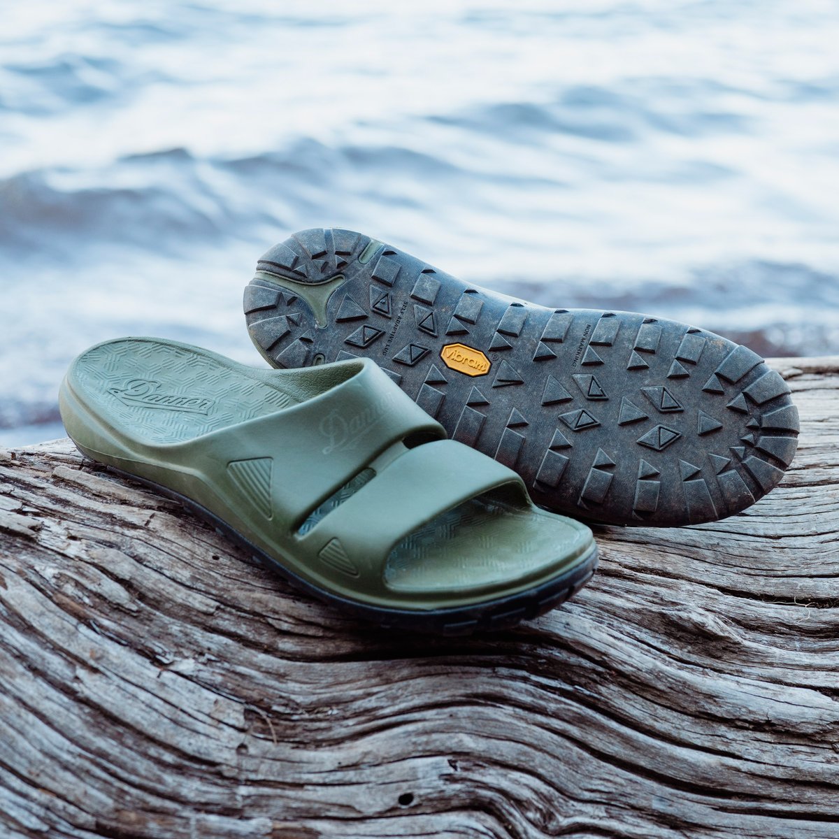 Shelter Cove Forest / Danner Men