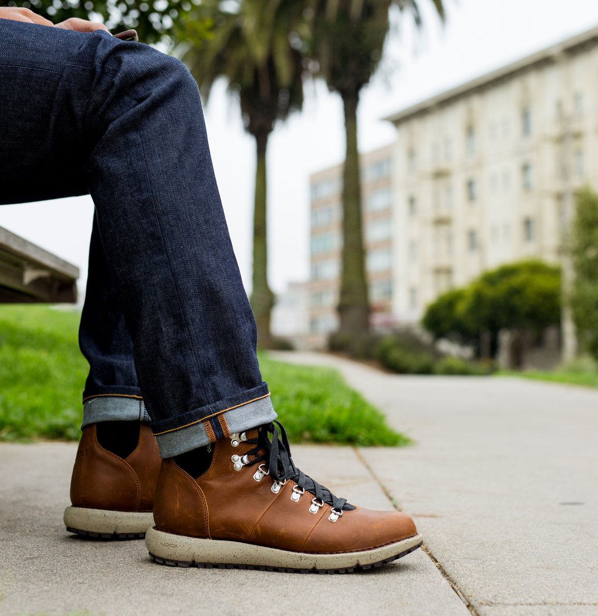 Vertigo 917 Light Brown / Danner Men