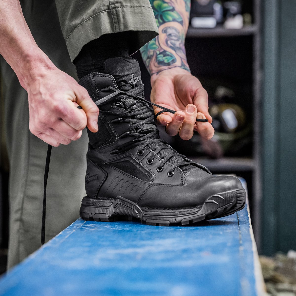 Striker Bolt 8" Black / Danner Men