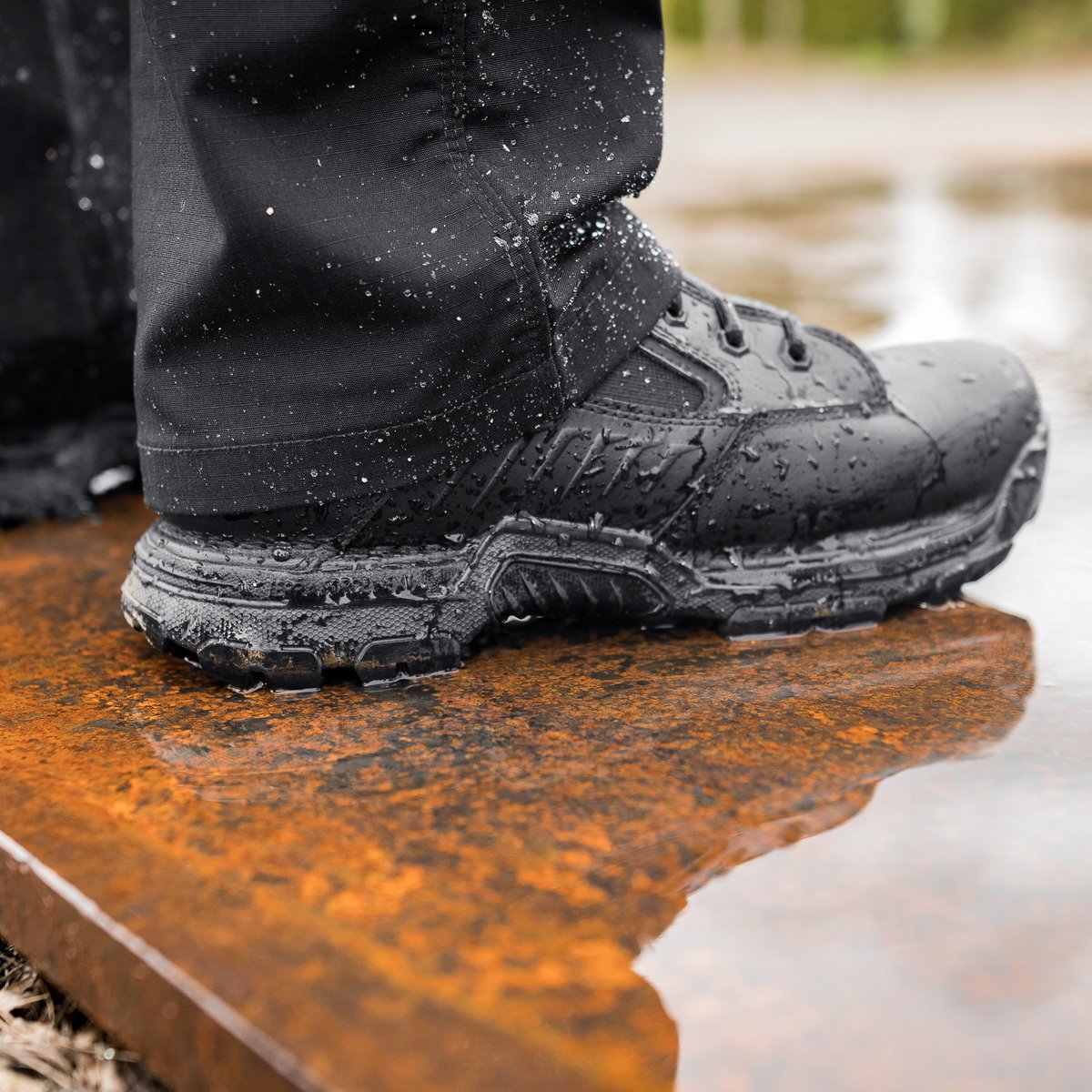 Striker Bolt 8" Black / Danner Men