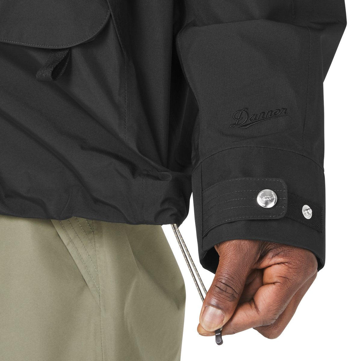 Cascade Crest Packable GTX Jacket Black / Danner Men|Women