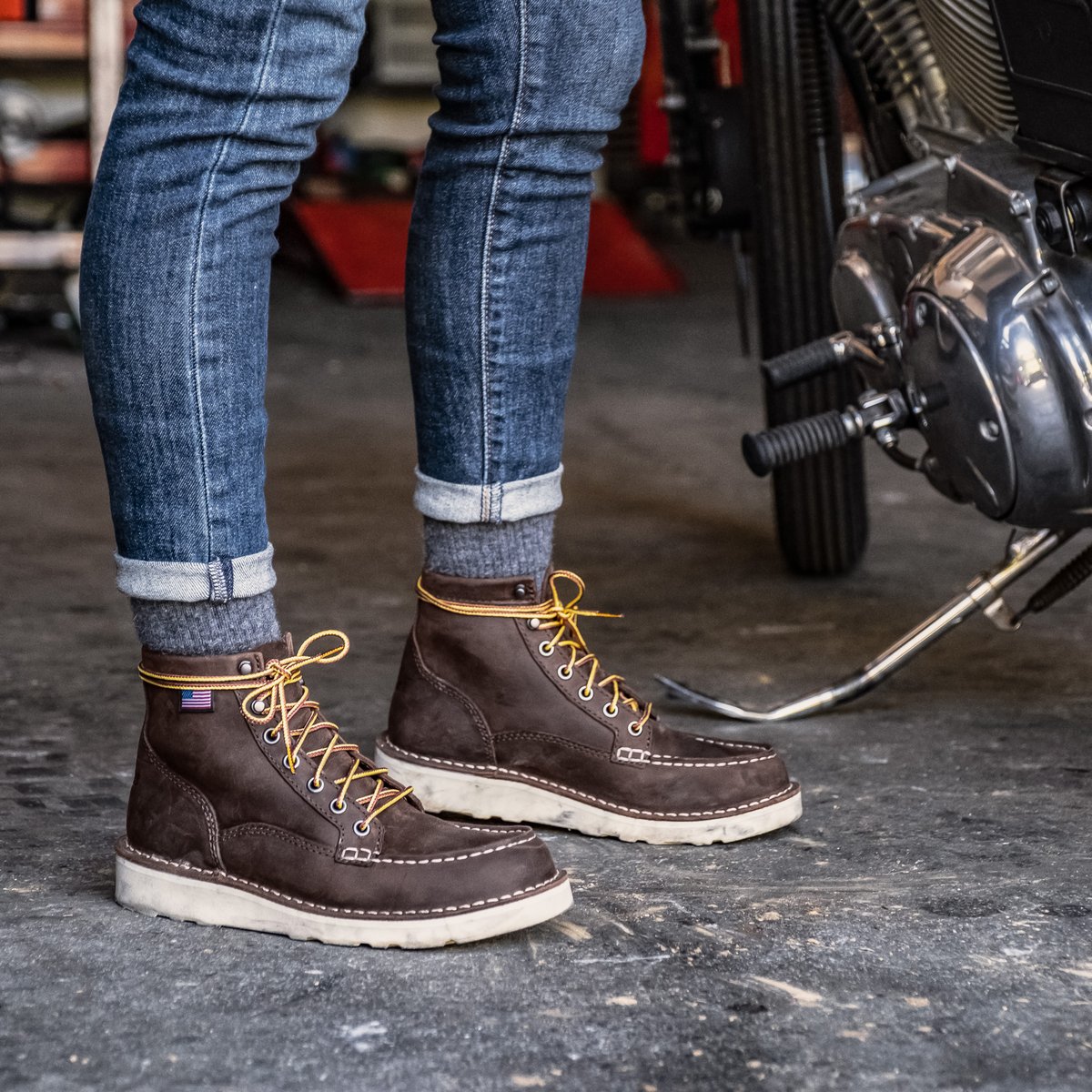 Bull Run Moc Toe 6" Brown Steel Toe / Danner Women