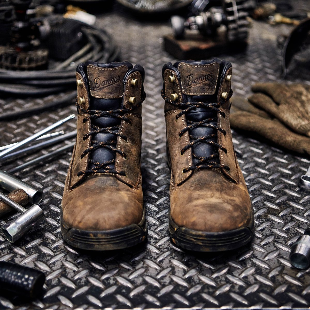 Caliper 5" Brown Aluminum Toe / Danner Women