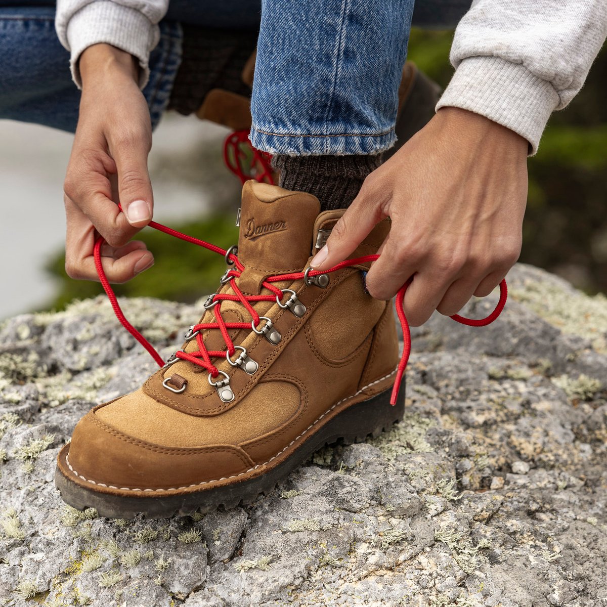 Cascade Crest Grizzly Brown/Rhodo Red / Danner Women