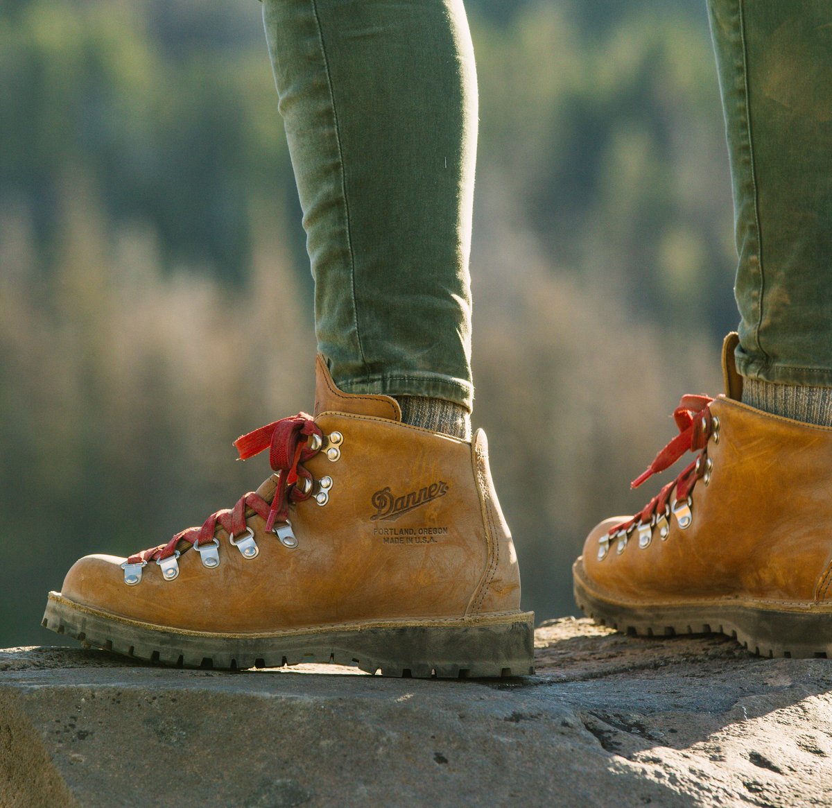 Mountain Light Cascade / Danner Women