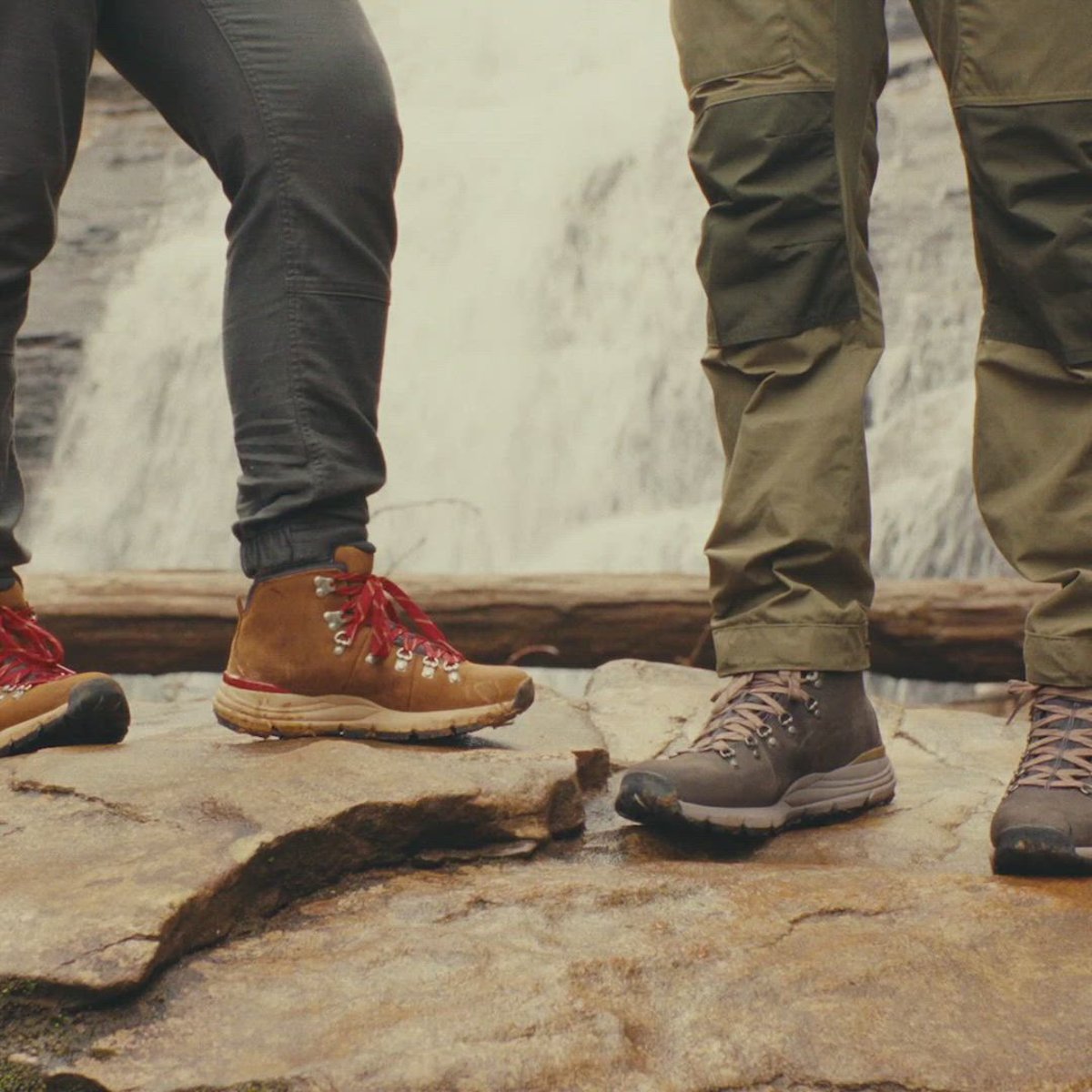 Mountain 600 Leaf GTX Grizzly Brown/Rhodo Red / Danner Women