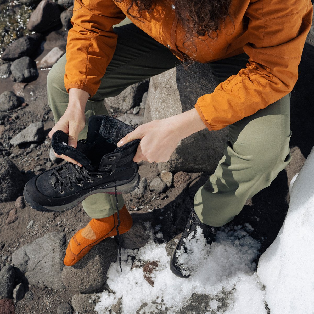 Inquire Winter Jet Black 200G / Danner Women