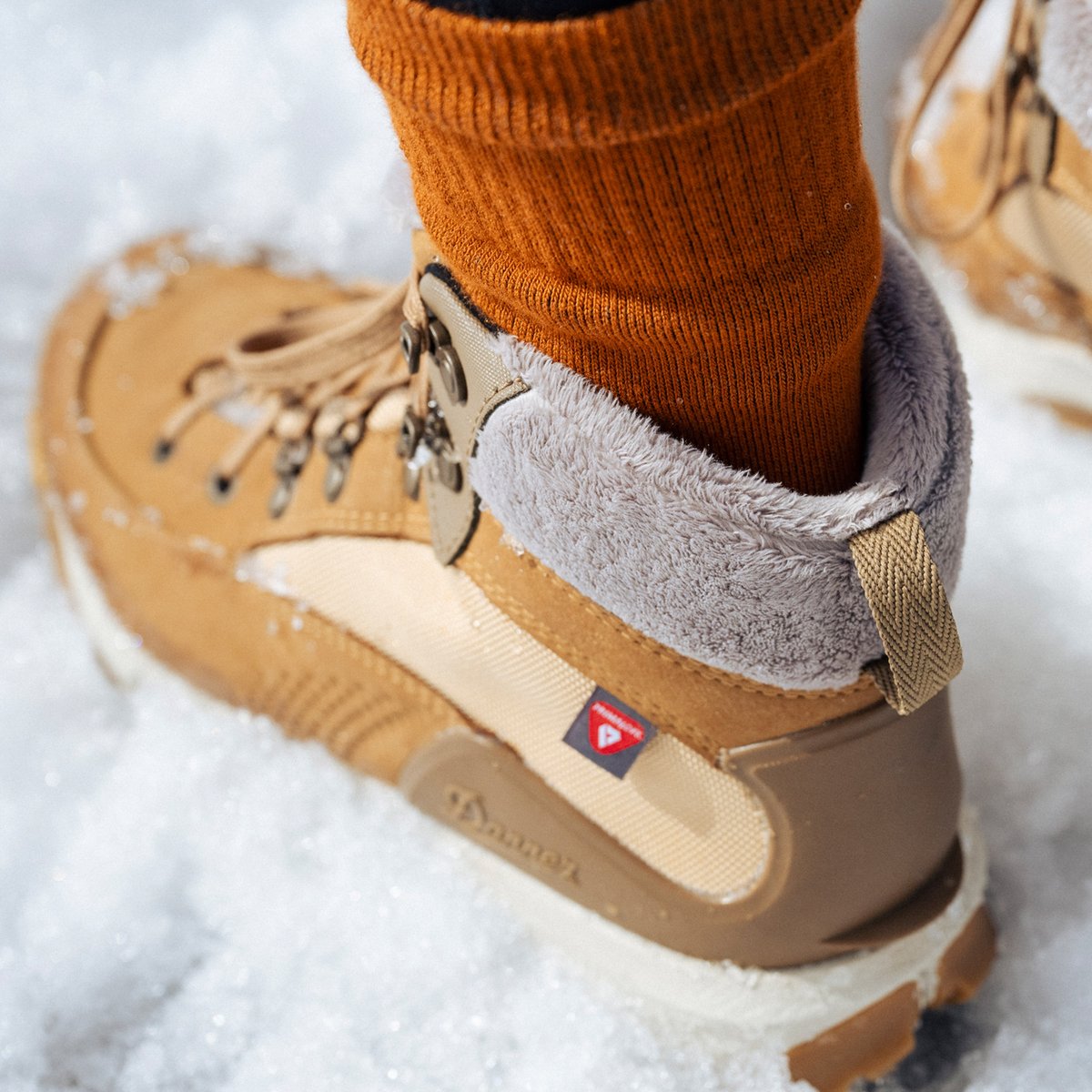 Inquire Winter Bone Brown/Coyote 200G / Danner Women