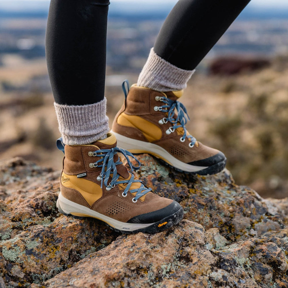 Inquire Mid Pinecone Brown/Prairie Sand / Danner Women