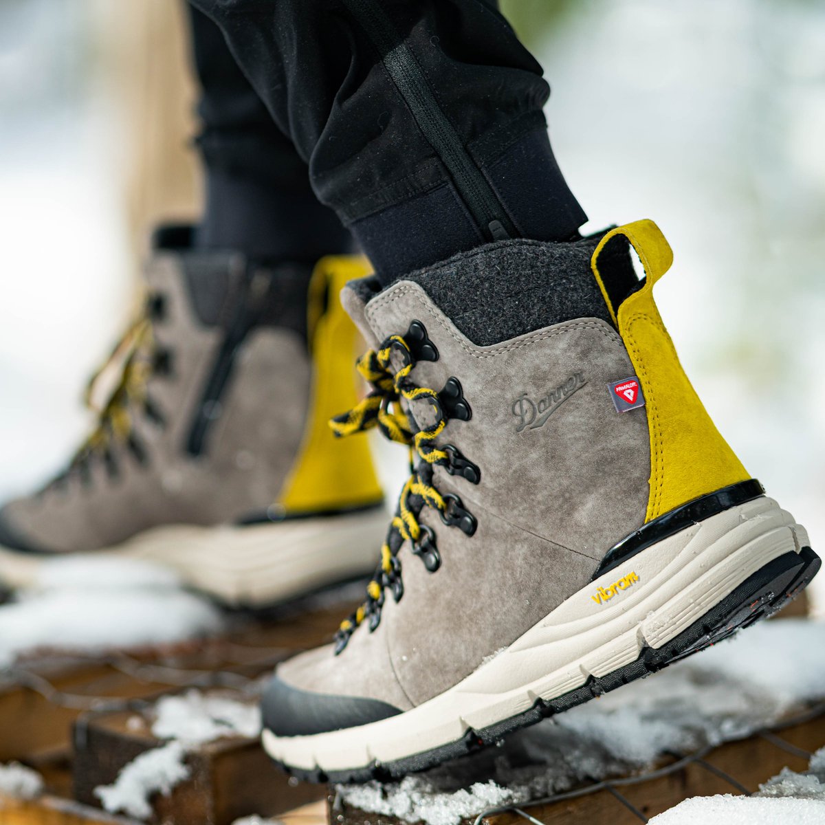 Arctic 600 Side-Zip Driftwood/Yellow Insulated 200G / Danner Women
