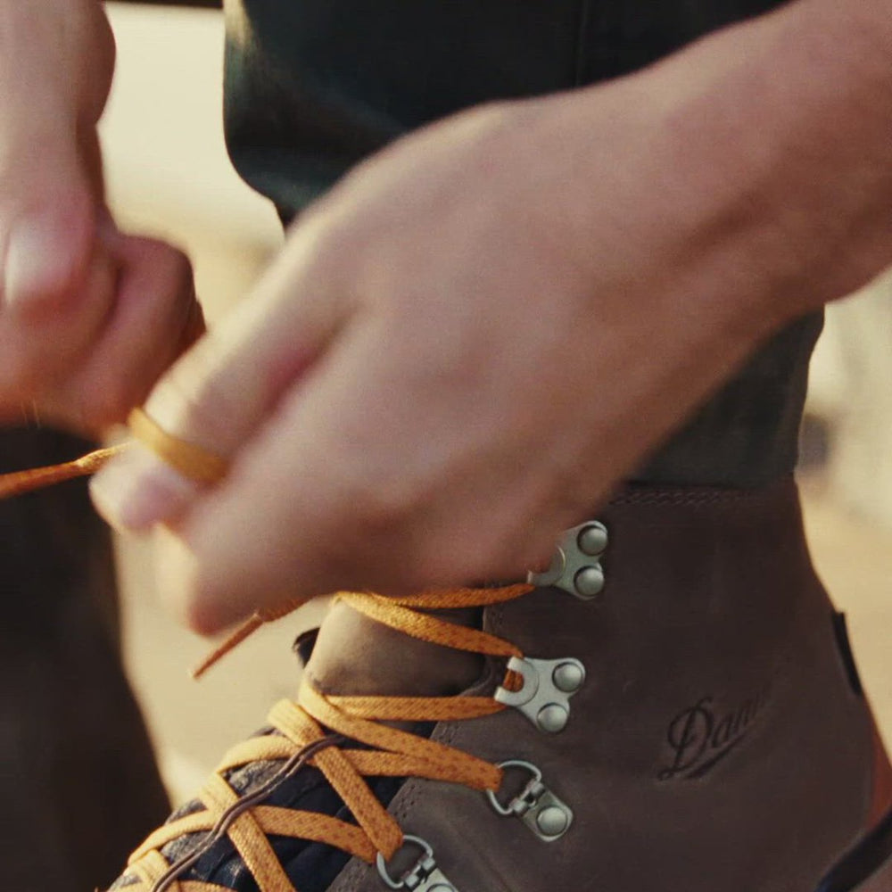 Mountain 600 Java/Bossa Nova / Danner Women