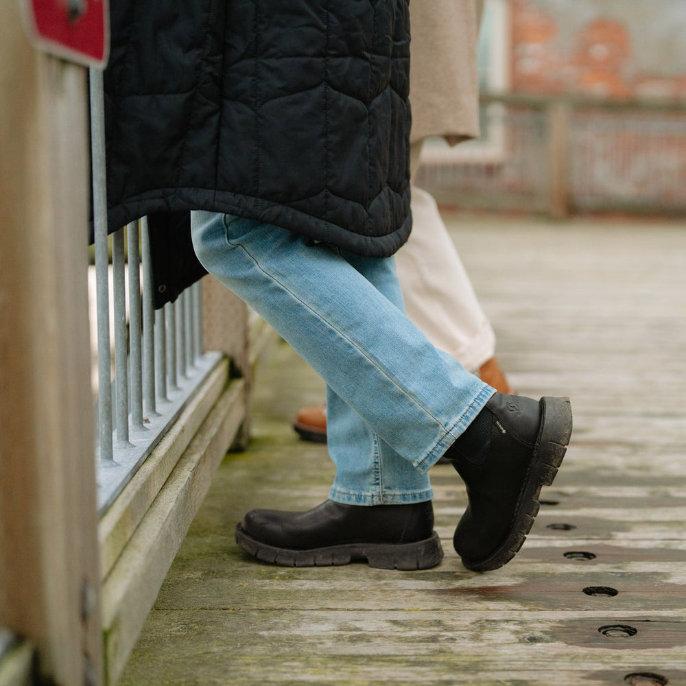 Eastwood Chelsea Black / Danner Women